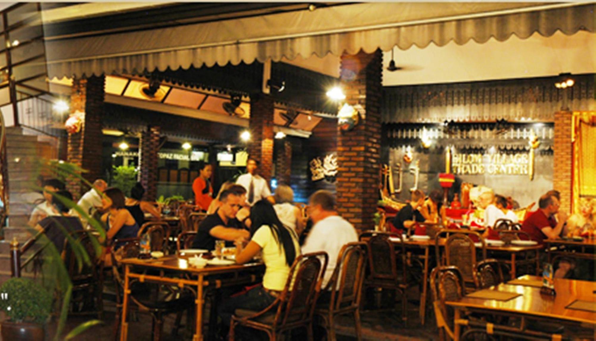 Silom Village Inn Bangkok Eksteriør bilde