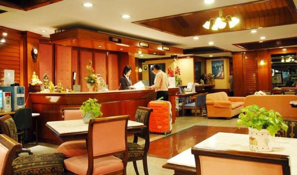 Silom Village Inn Bangkok Eksteriør bilde