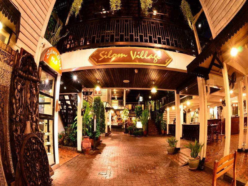 Silom Village Inn Bangkok Eksteriør bilde