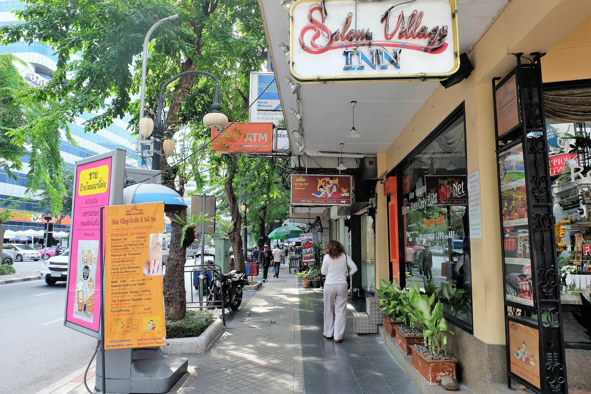 Silom Village Inn Bangkok Eksteriør bilde