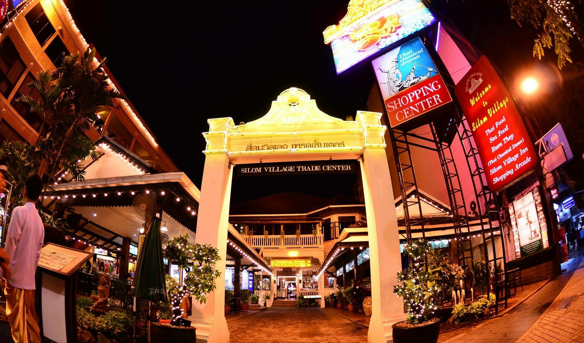 Silom Village Inn Bangkok Eksteriør bilde